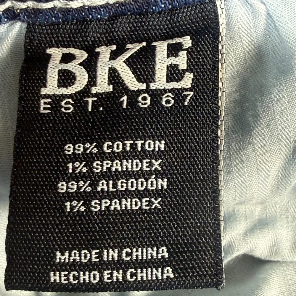 BKE Jake Straight Jeans Mens 31x34 Light Wash Denim Stretch Embroidered Pocket